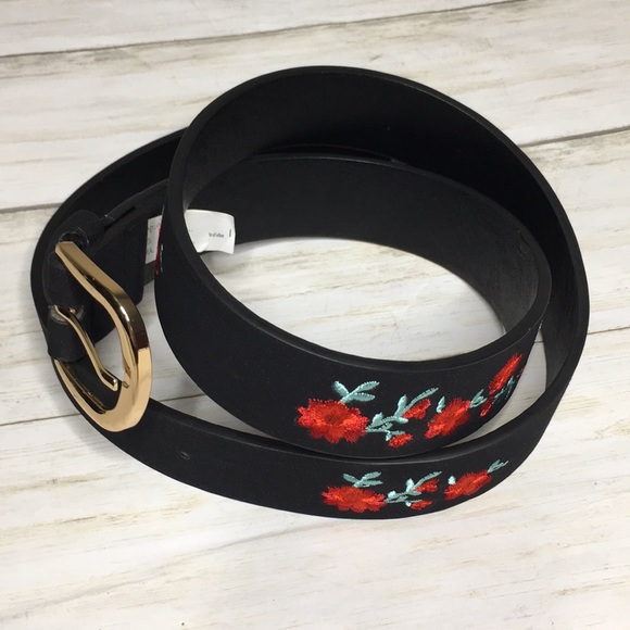 Accessories - 🌹 Rose Embroidered Belt 🌹